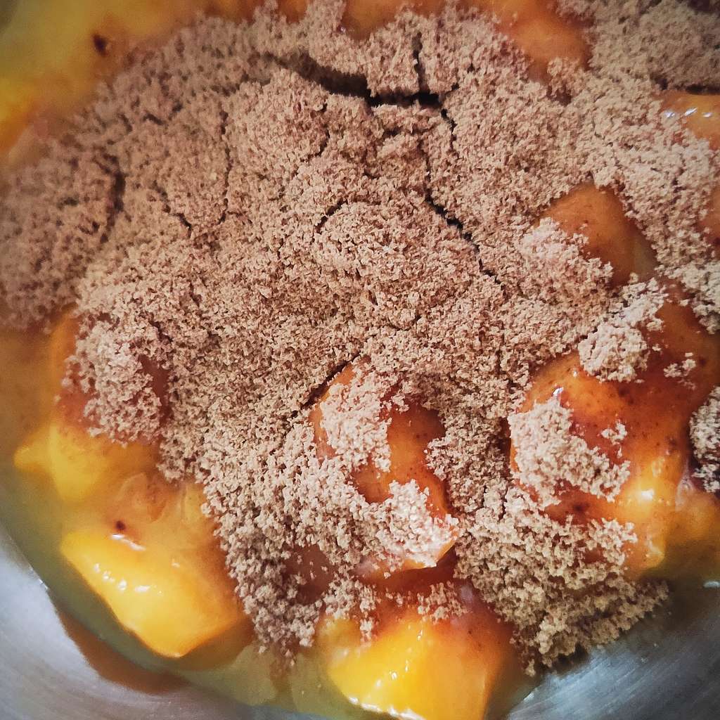 mango chocolate dessert
