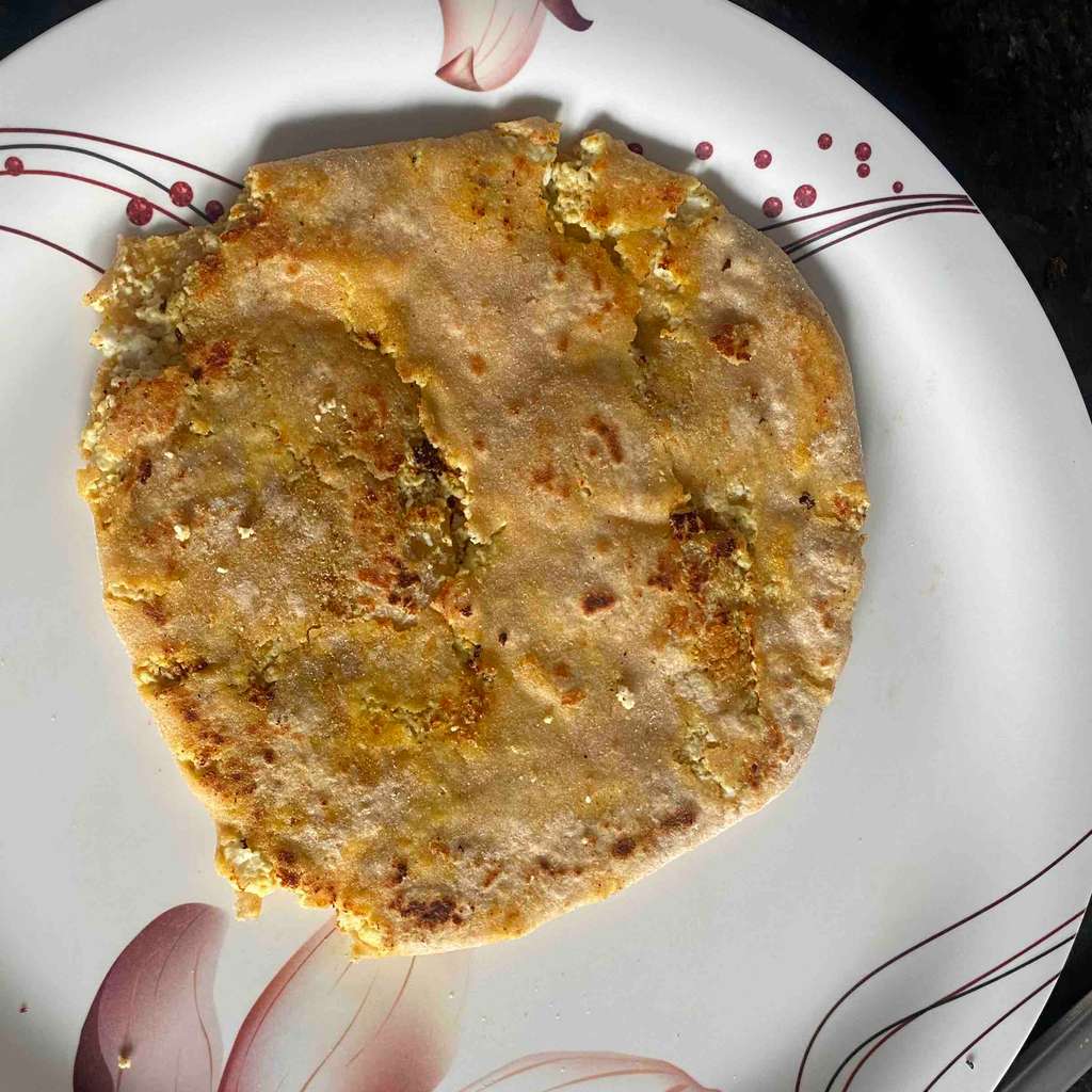 Paneer  paratha 