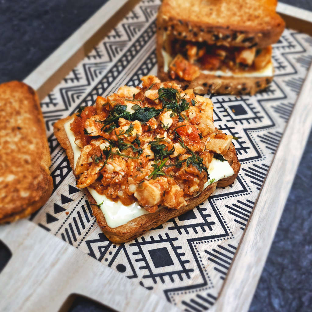 Protein-Packed Chicken Delight: Quick & Easy Cheesy Sandwich