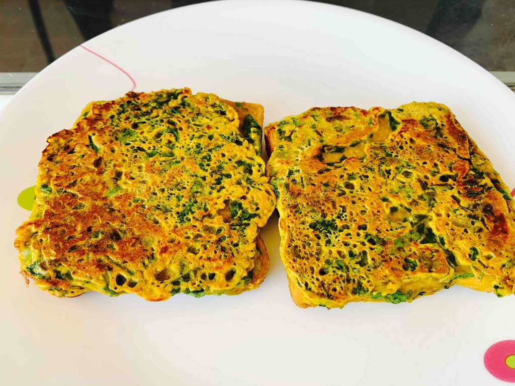 Spinach Besan toast