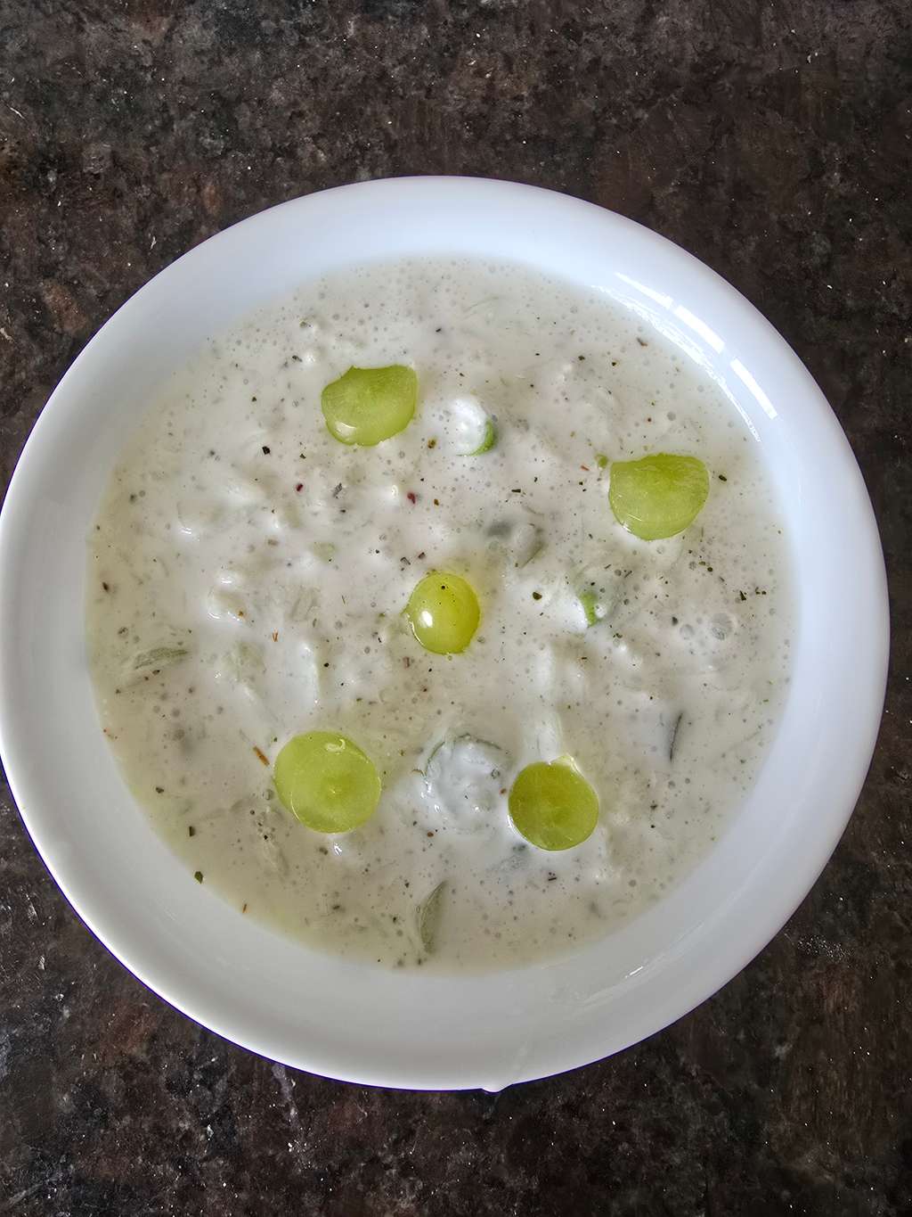 Cool Crunch Cucumber–Grape Raita 🍇🥒