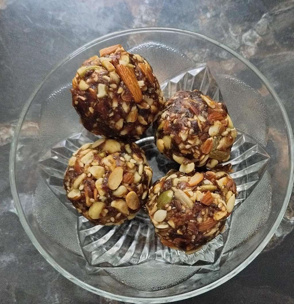 Dry Fruit Ladoo (14 Ladoo)