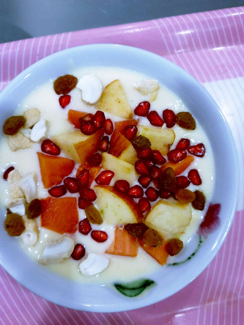 Vanilla whey fruit custard