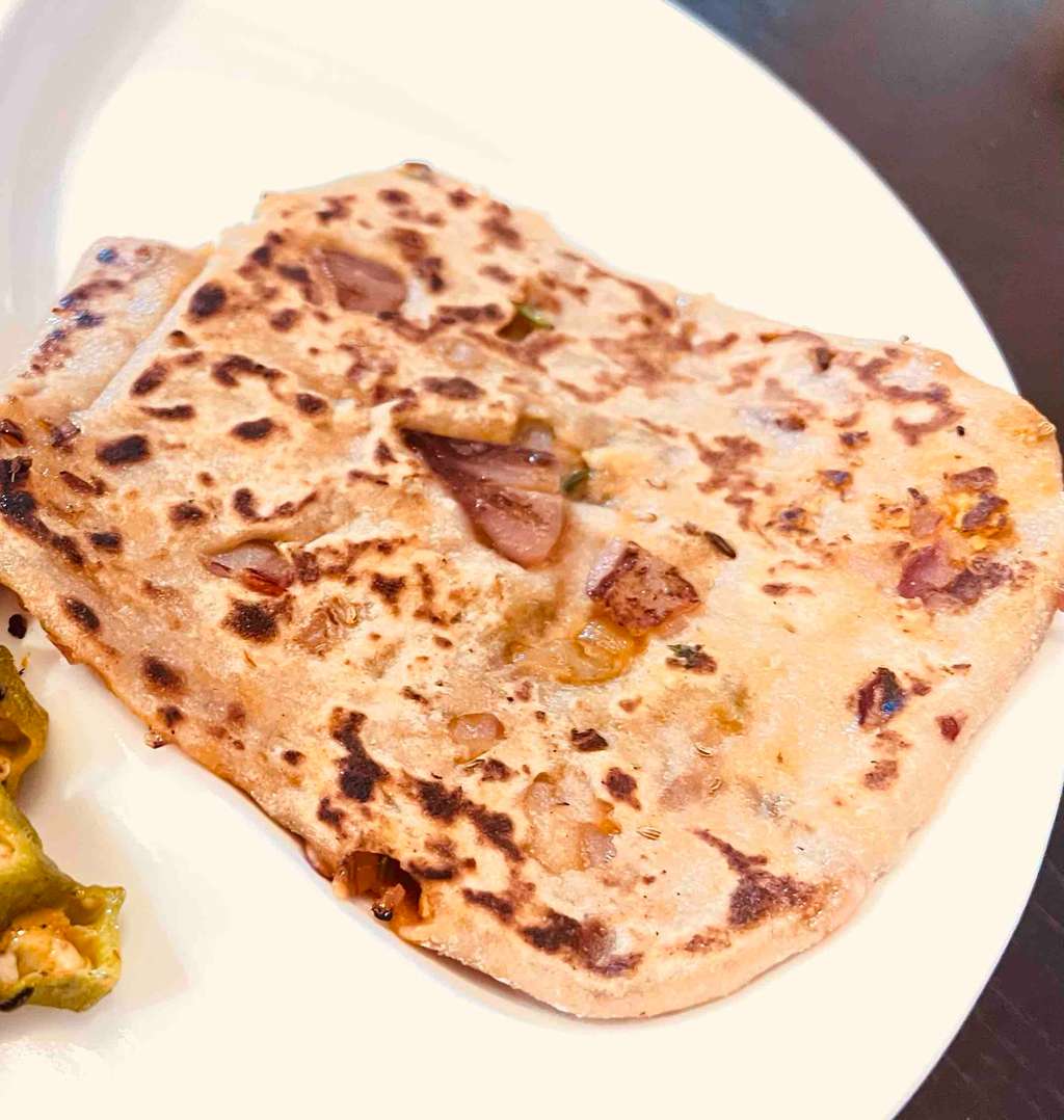Tofu Schezwan Paratha 