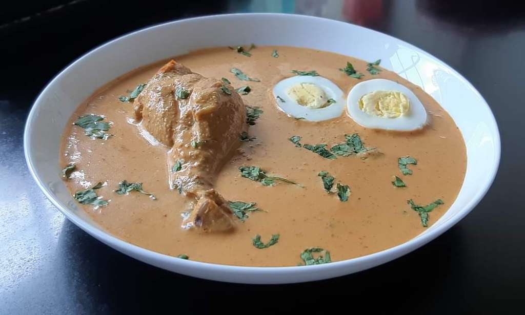 Almond Chicken Egg Curry 