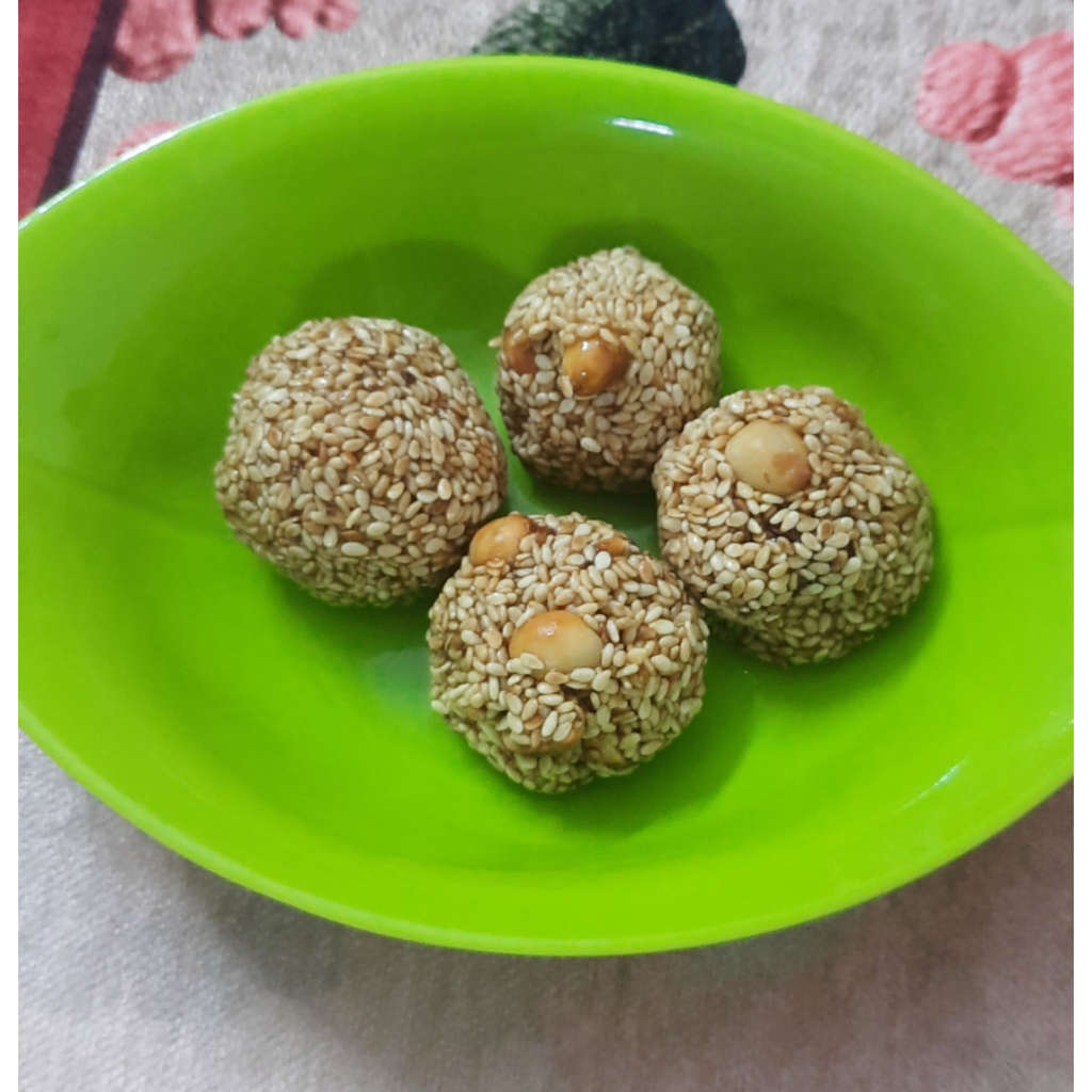 Til laddu.