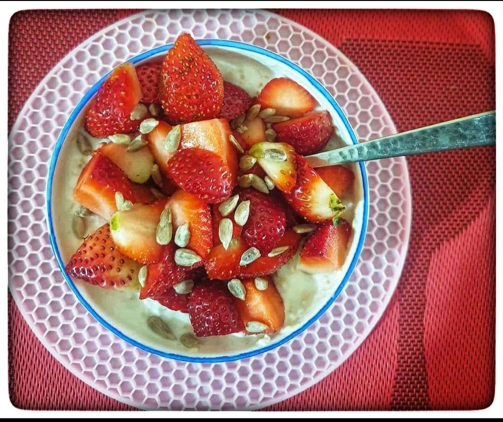 Oats & Strawberries 