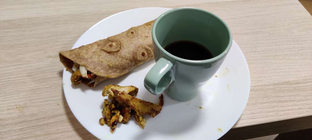 Chicken tortilla roll
