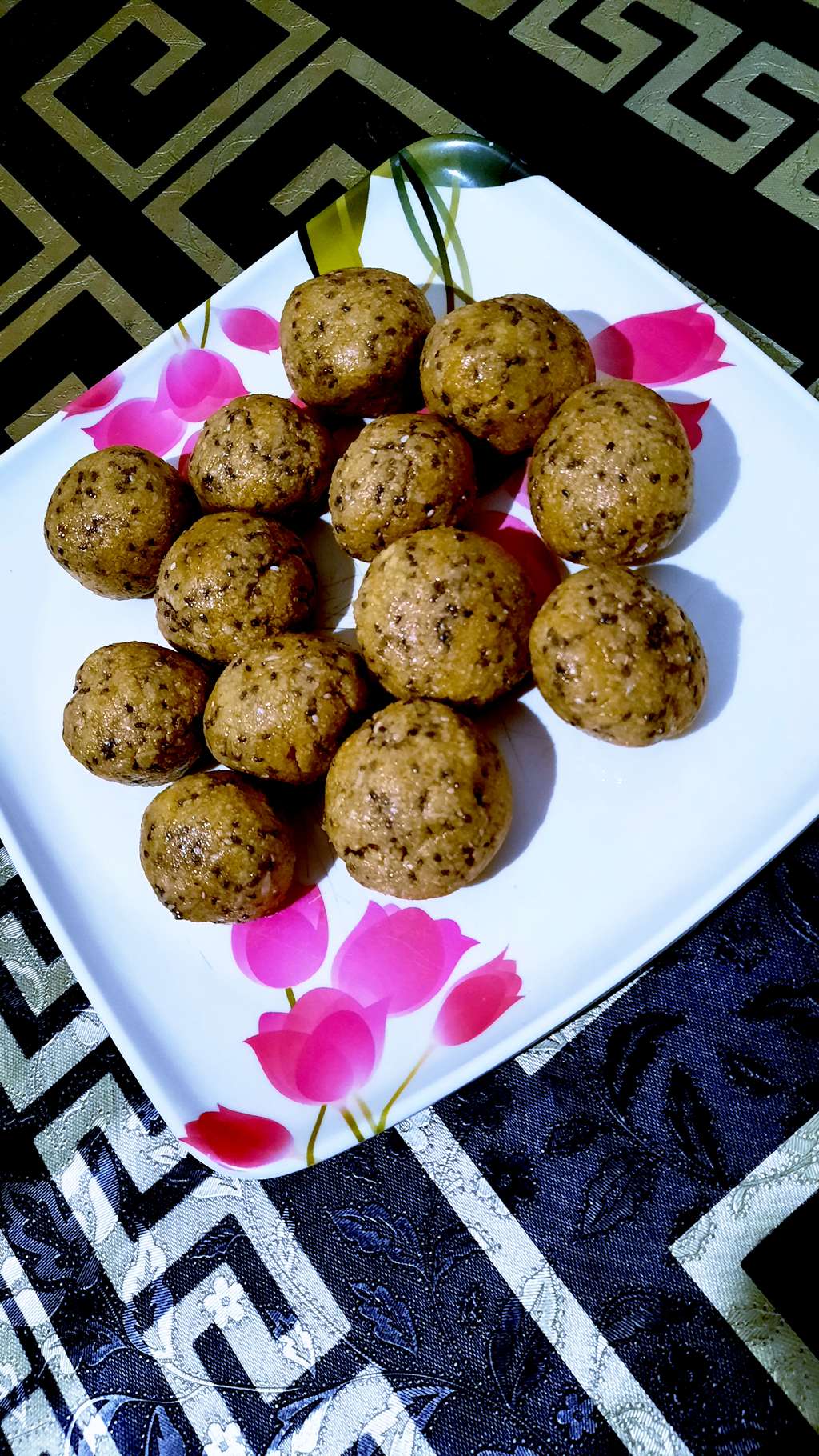 peanut butter protein balls