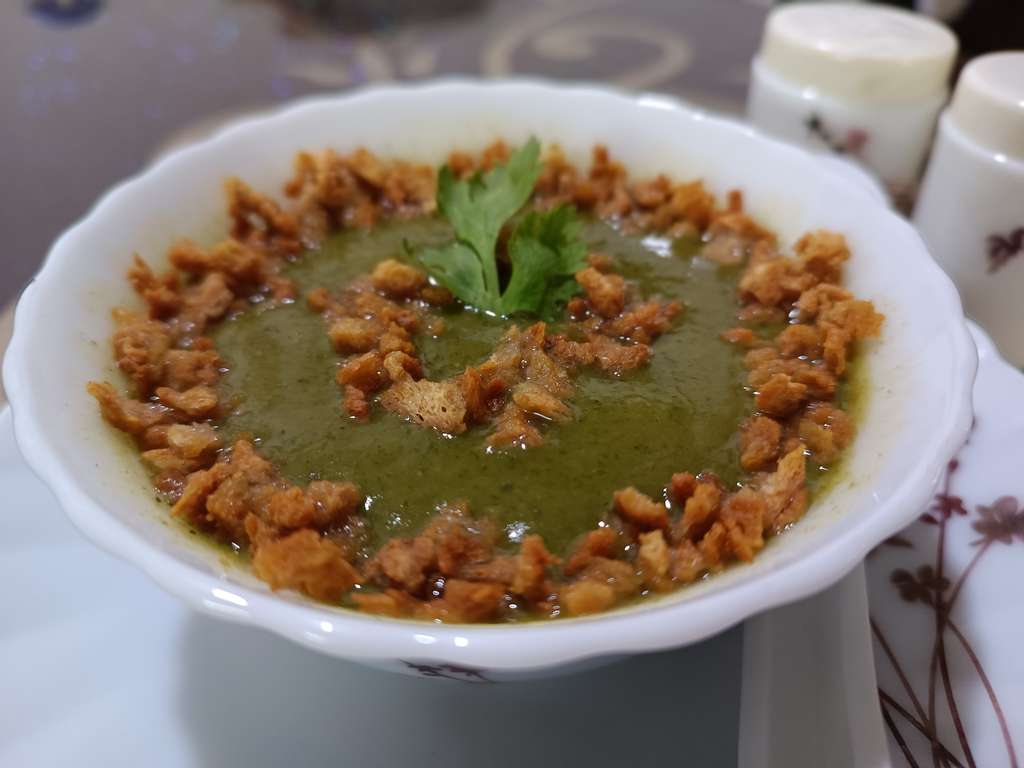 Crunchy Spinach Peas soup - #FITTRMasterchef3