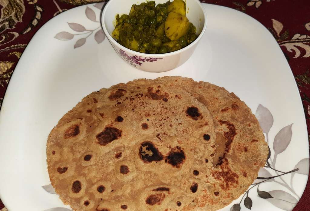 Soya paratha with veggie