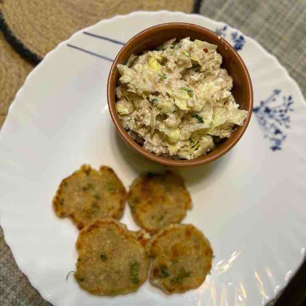 Sooji pancake with veg protein salad 