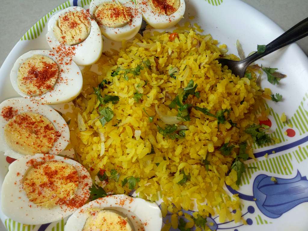 Breakfast Poha Egg 