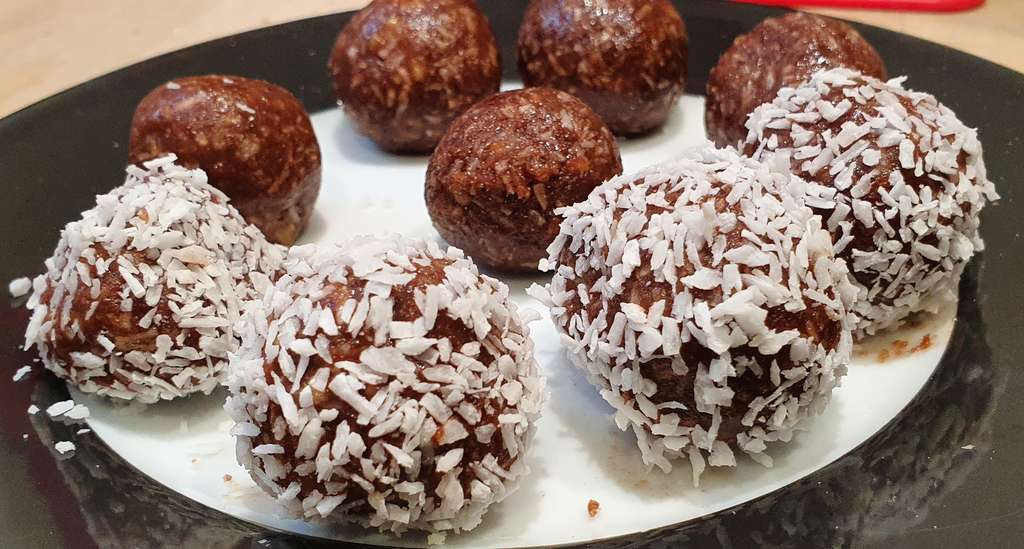 Coconut chocolate balls