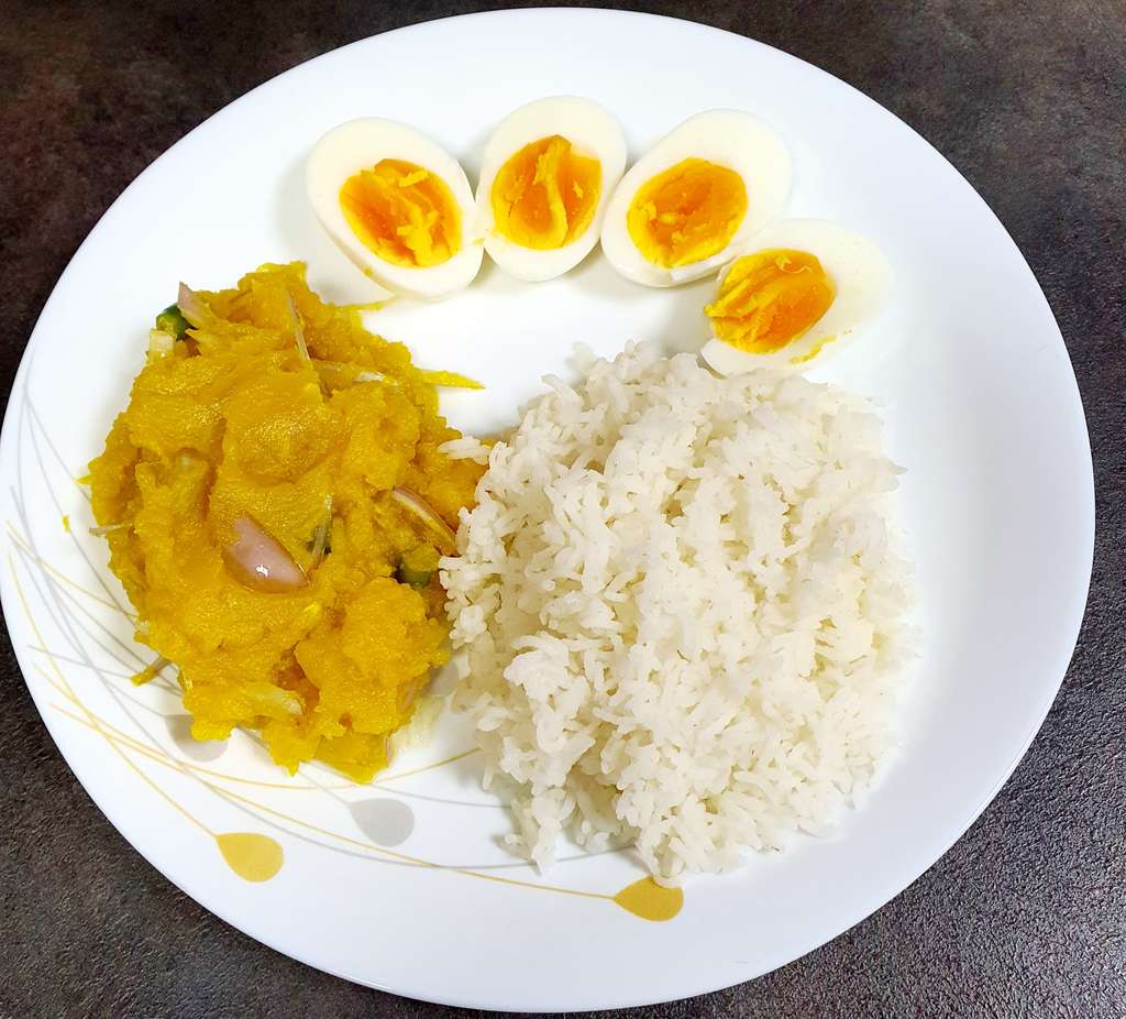 Kumro Sheddho (Mashed pumpkin)