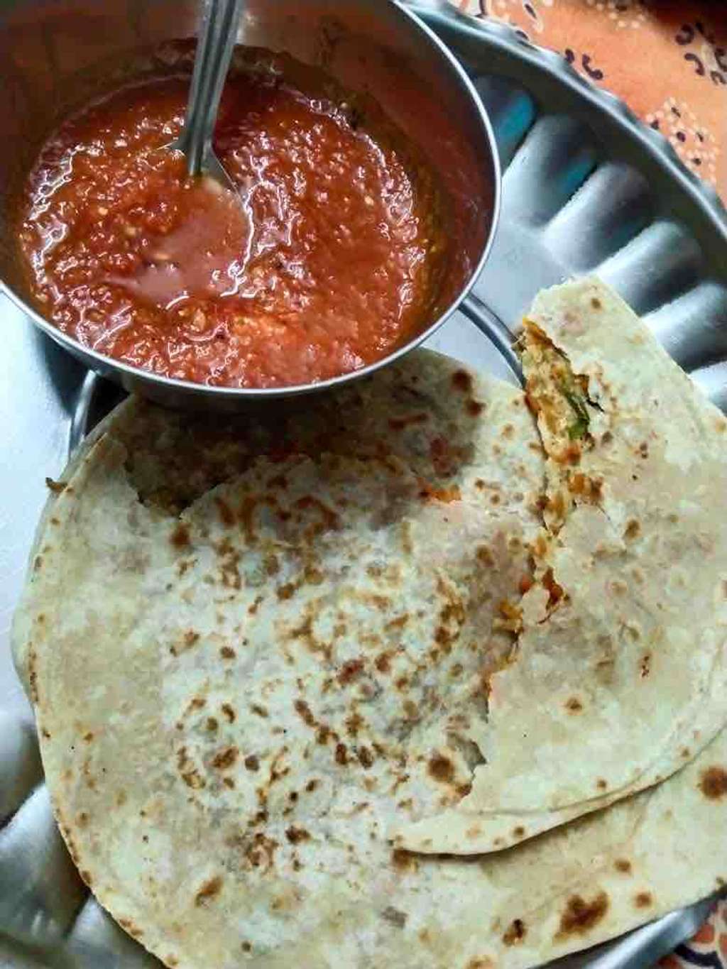 Gajar Mooli ka Paratha with Tomato Chutney
