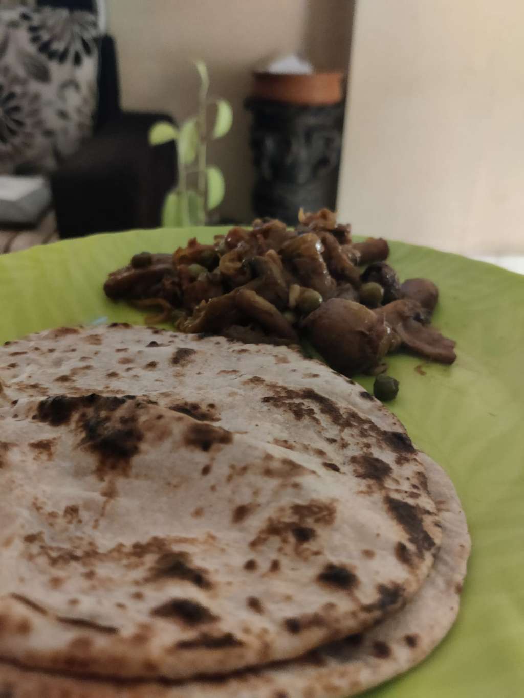 roti and mushroom ki sabzi 