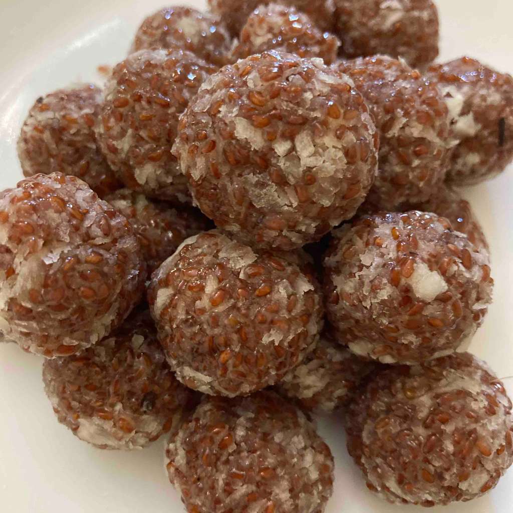Aliv Ladoo/ Garden Cress Sweet Balls