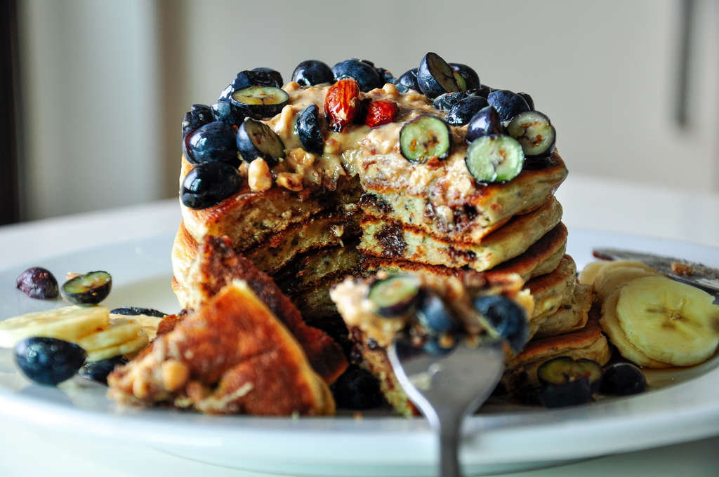 Protein Chocolate Chip Pancakes 🤤
