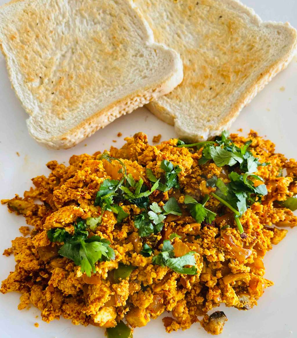 Tofu bhurji Paav/bread