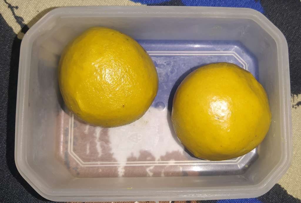 Guilt free Besan laddoos