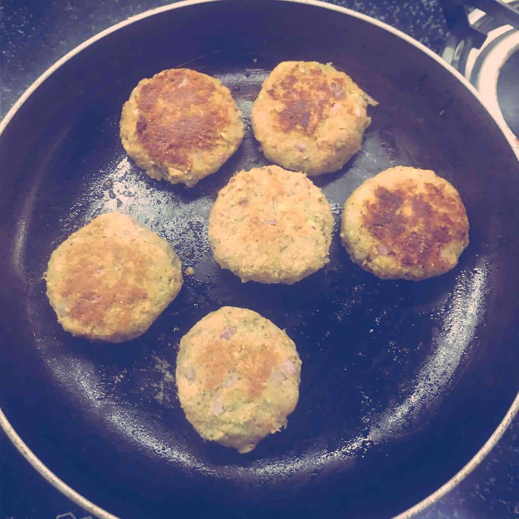 soya broccoli tikki
