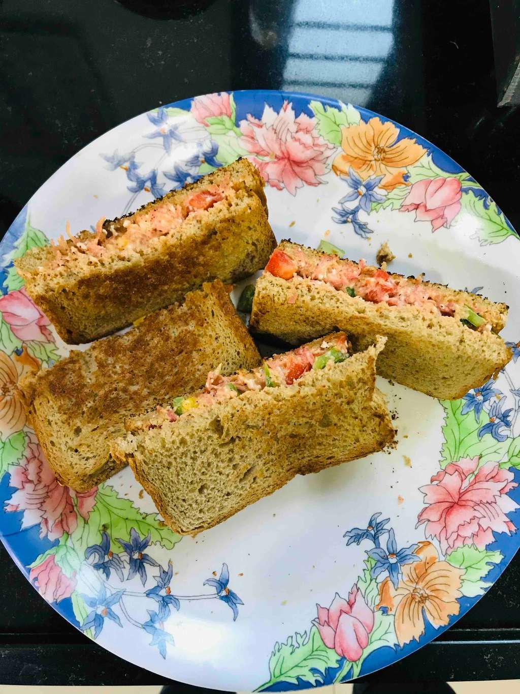 Brown bread veg sandwich