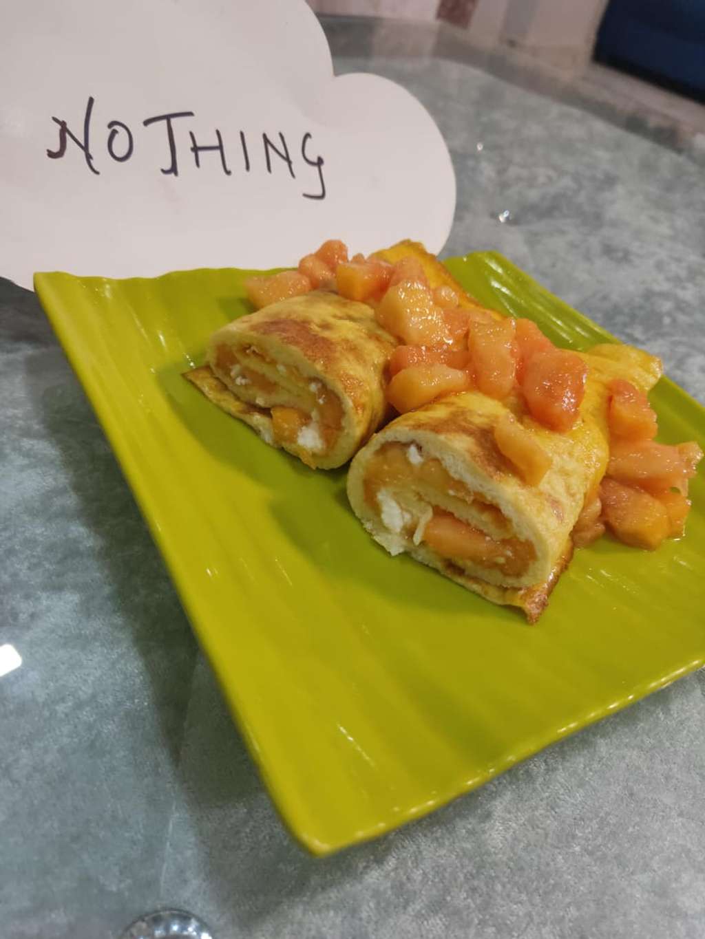 Papaya egg roll