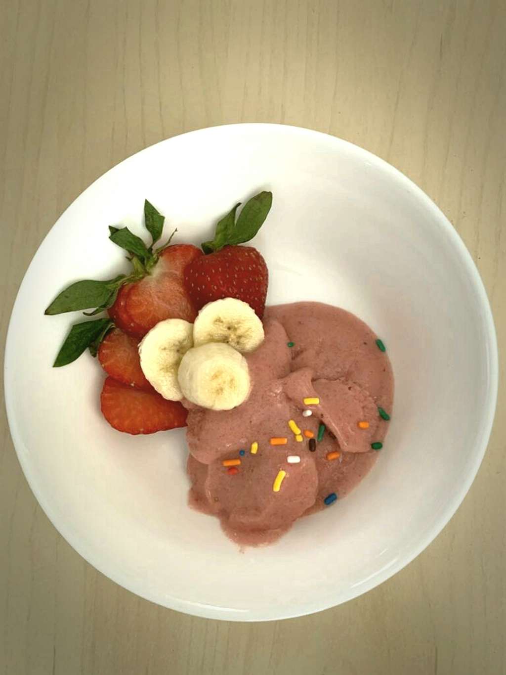 banana strawberry icecream