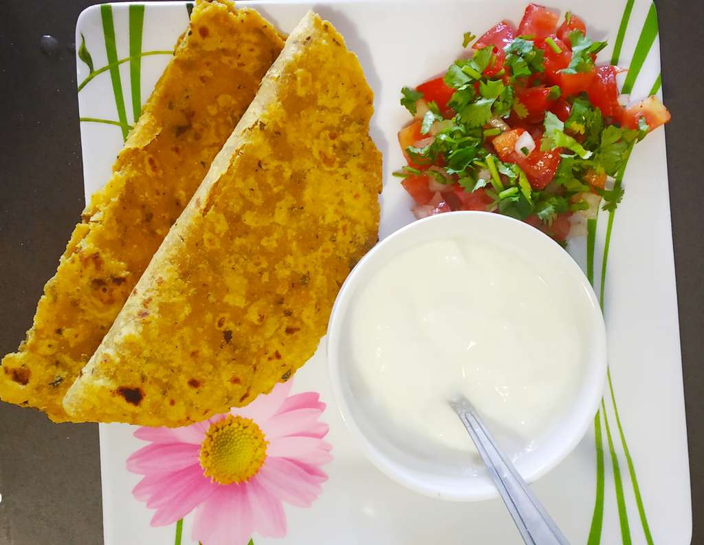 Paneer kasturi Methi paratha