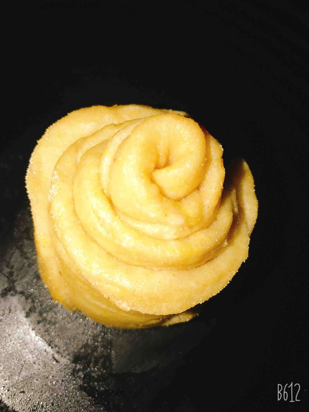 Steamed Pumpkin Flower Rolls 