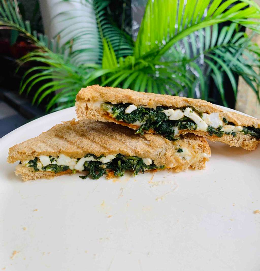 Spinach Cheese Sandwich