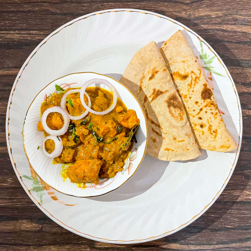 Curd Chicken with Chapati