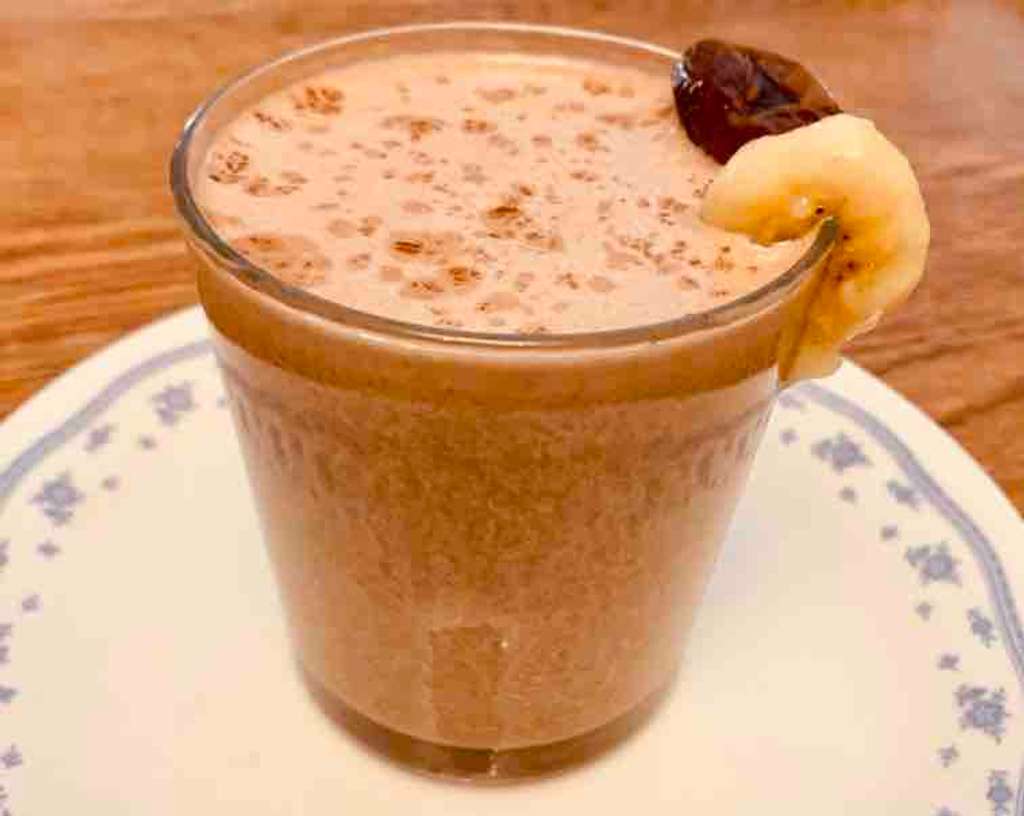 Banana Cocoa Dates Whey Shake 