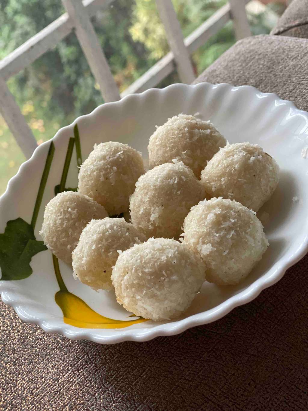 Quick fix Coconut ladoo
