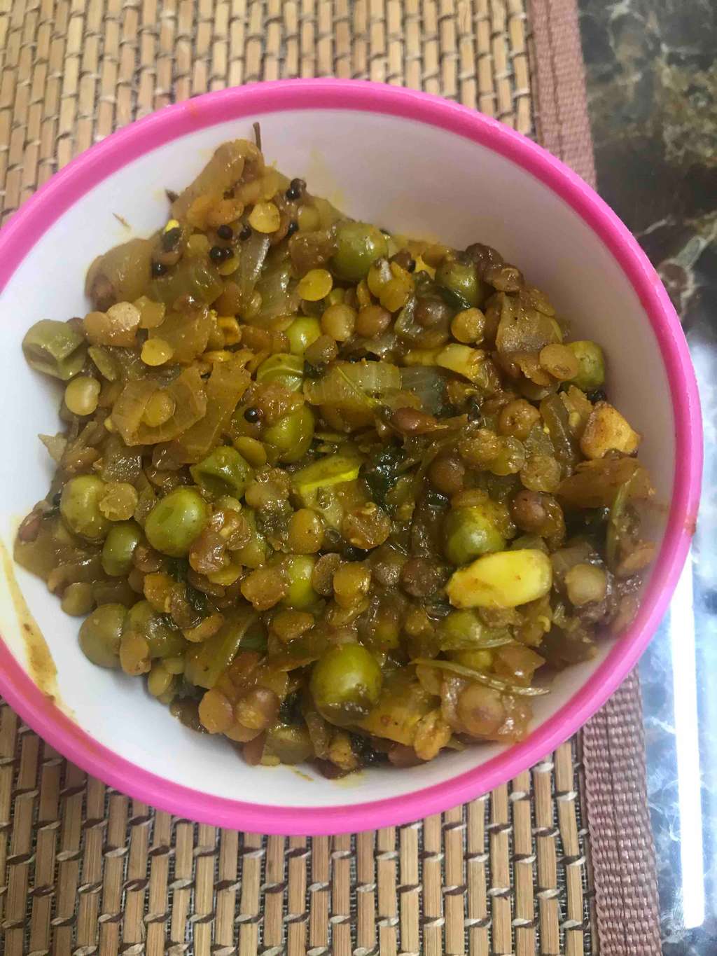 Chatpata lauki masoor bhaji