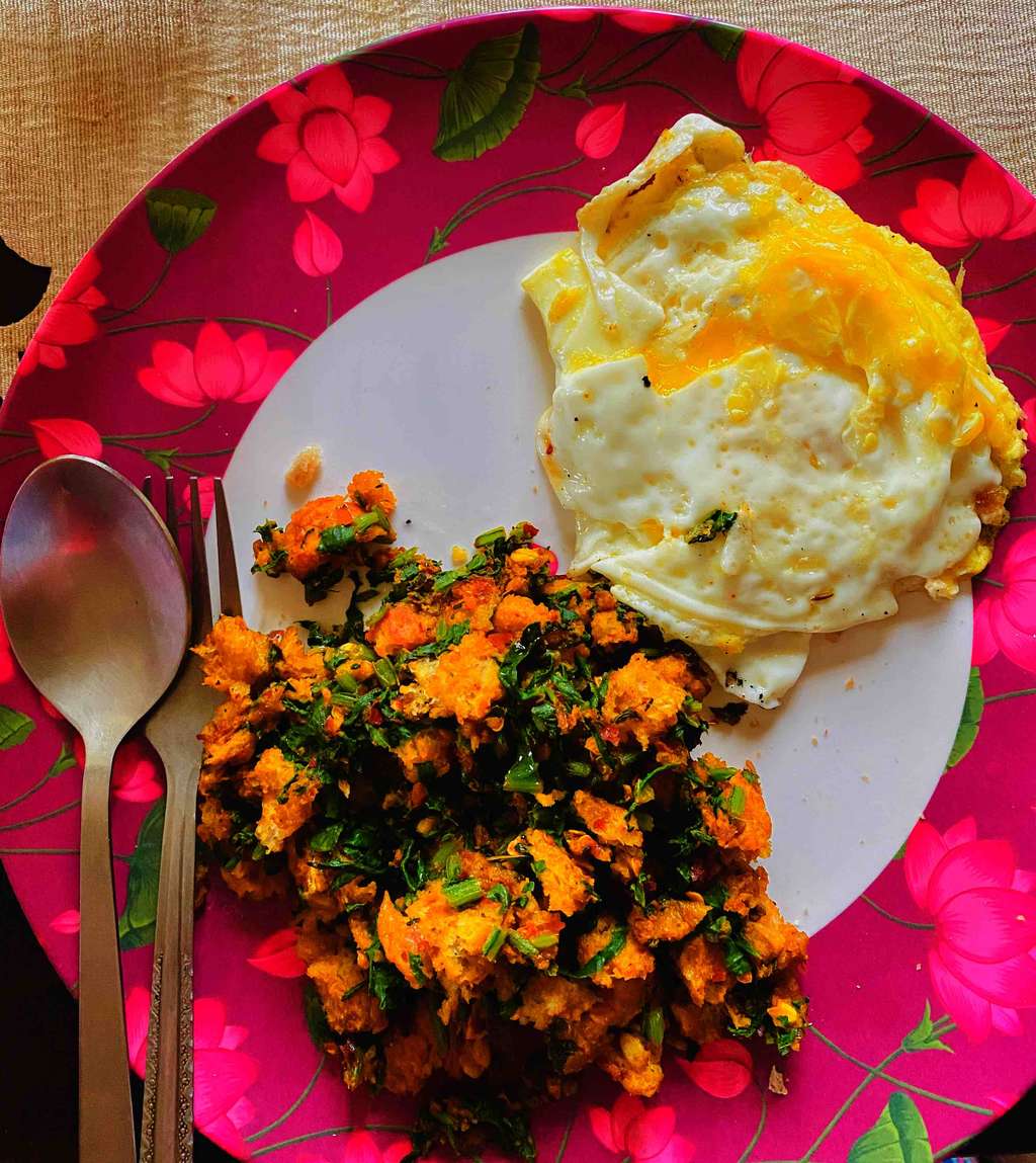 Multigrain bread poha and eggs