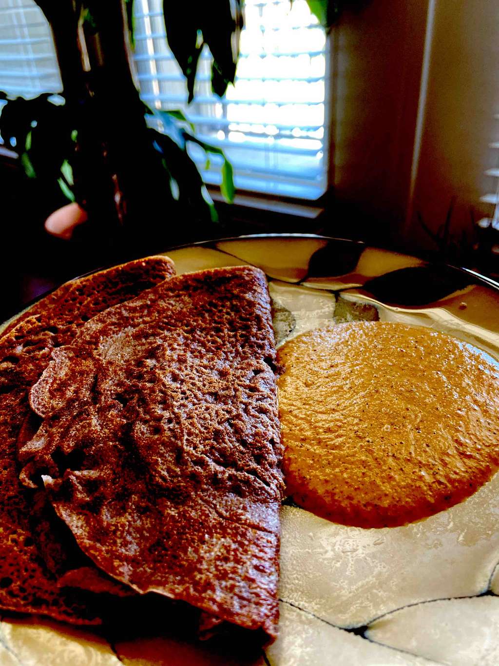 Instant Ragi dosa with peanut chutney