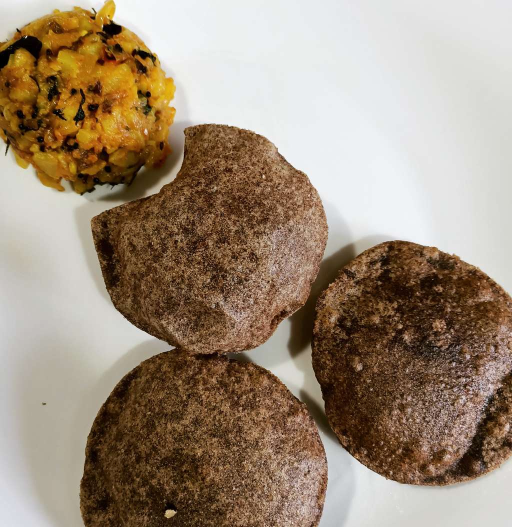 Ragi Puris