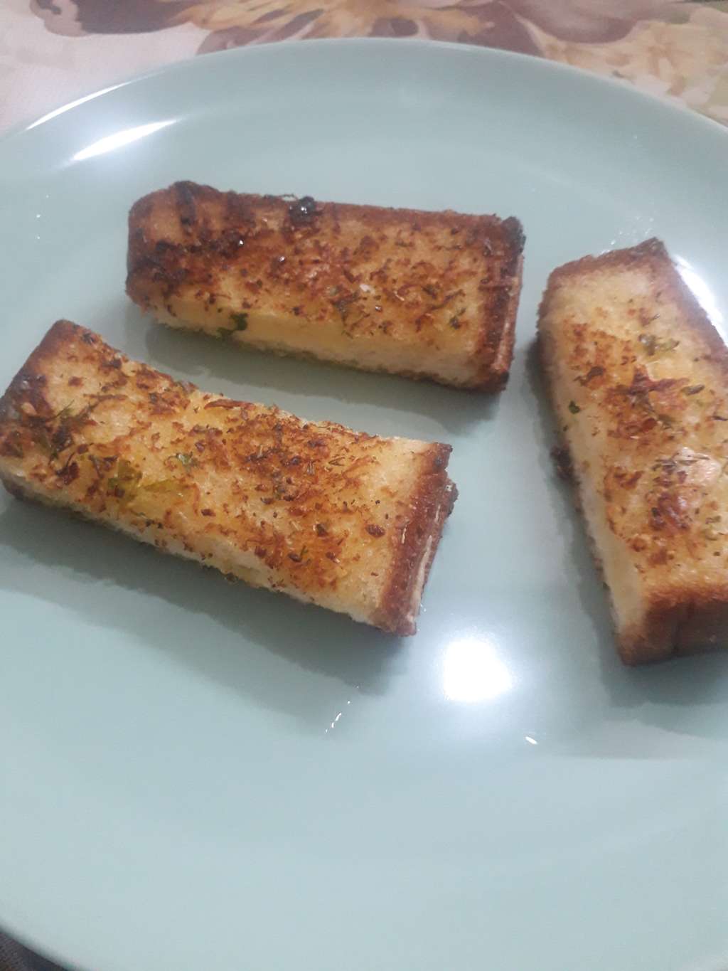 Cheese Garlic Bread 
