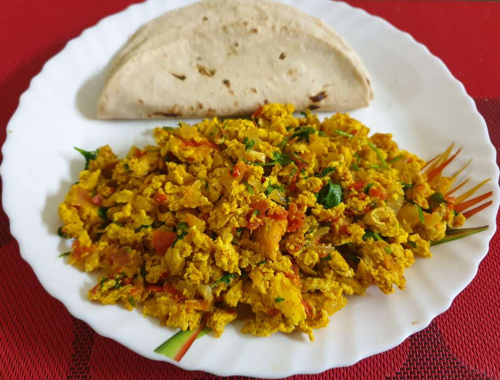 How To Make Egg Bhurji & Chapati | Recipe