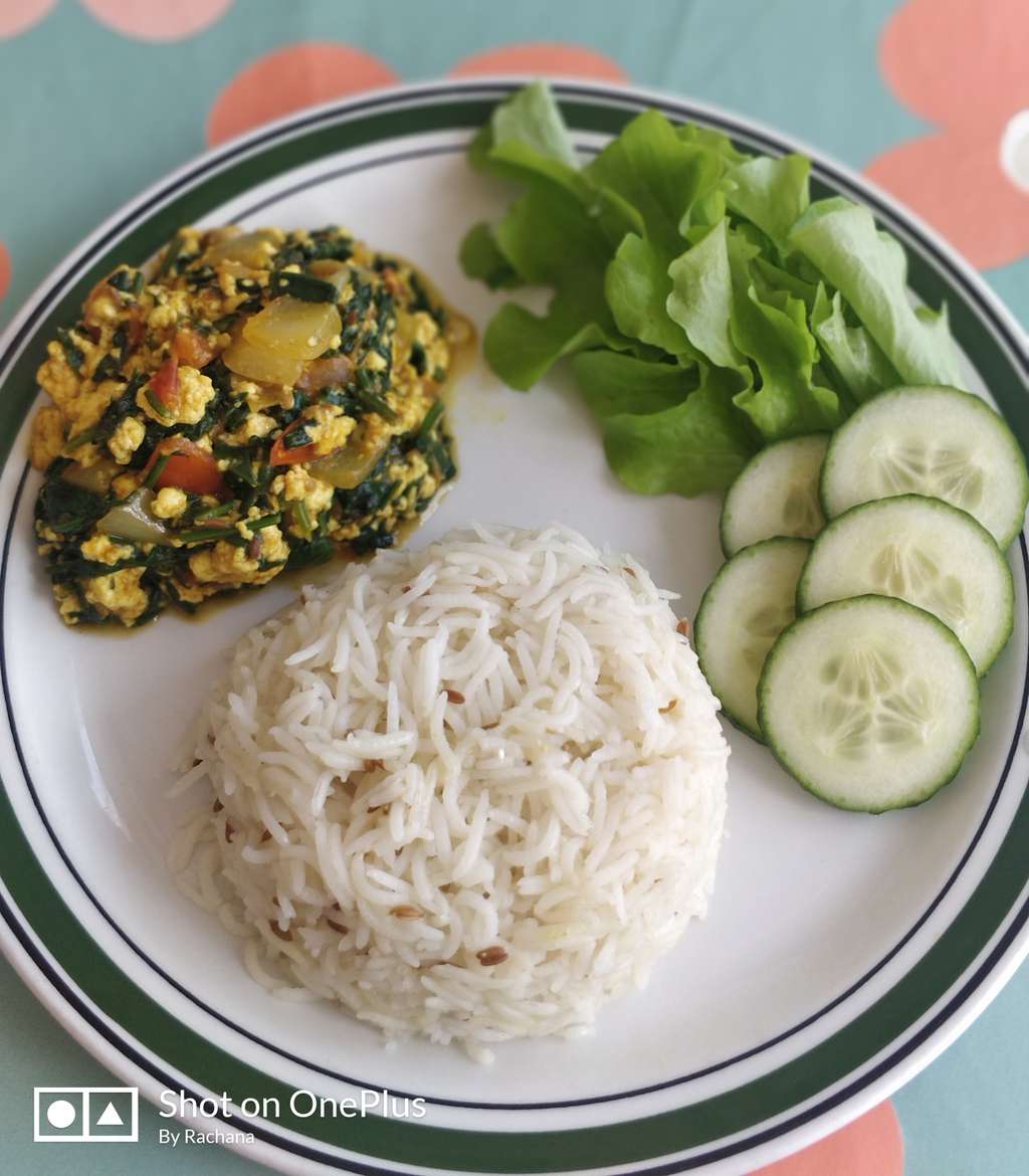 Palak paneer bhurjj with Jeera rice n fresh Salad