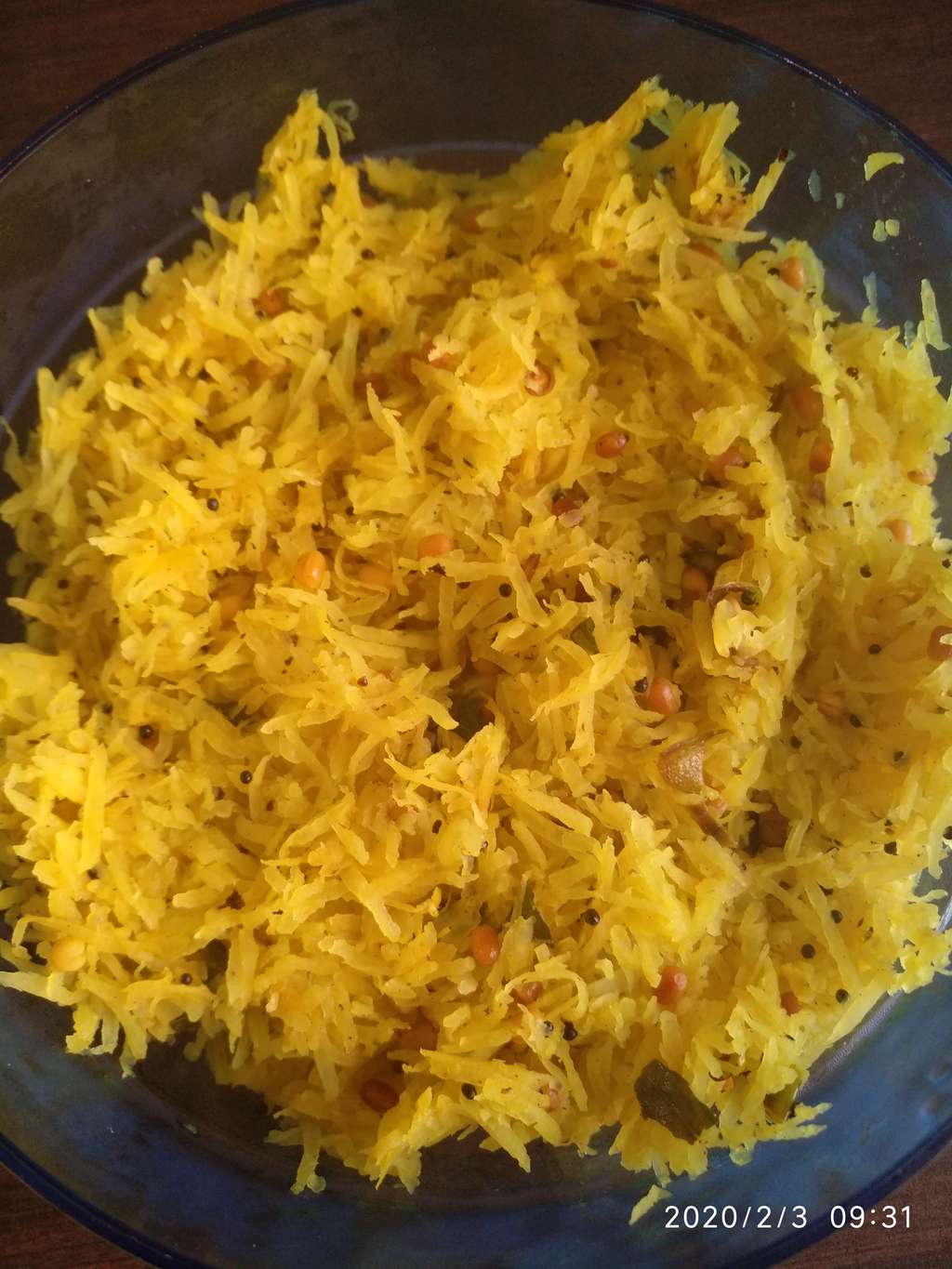 Raw papaya salad