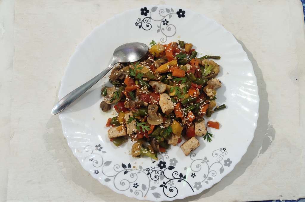 mushroom tofu salad