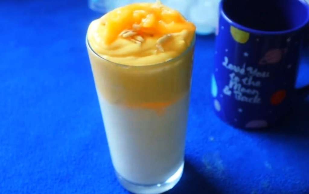 Mango dalgona milk shake