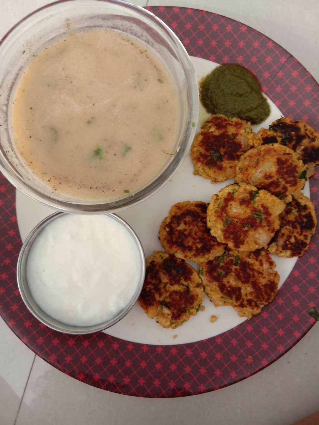 mix vegetables soup,  Paneer kaccha kela tikki,  curd