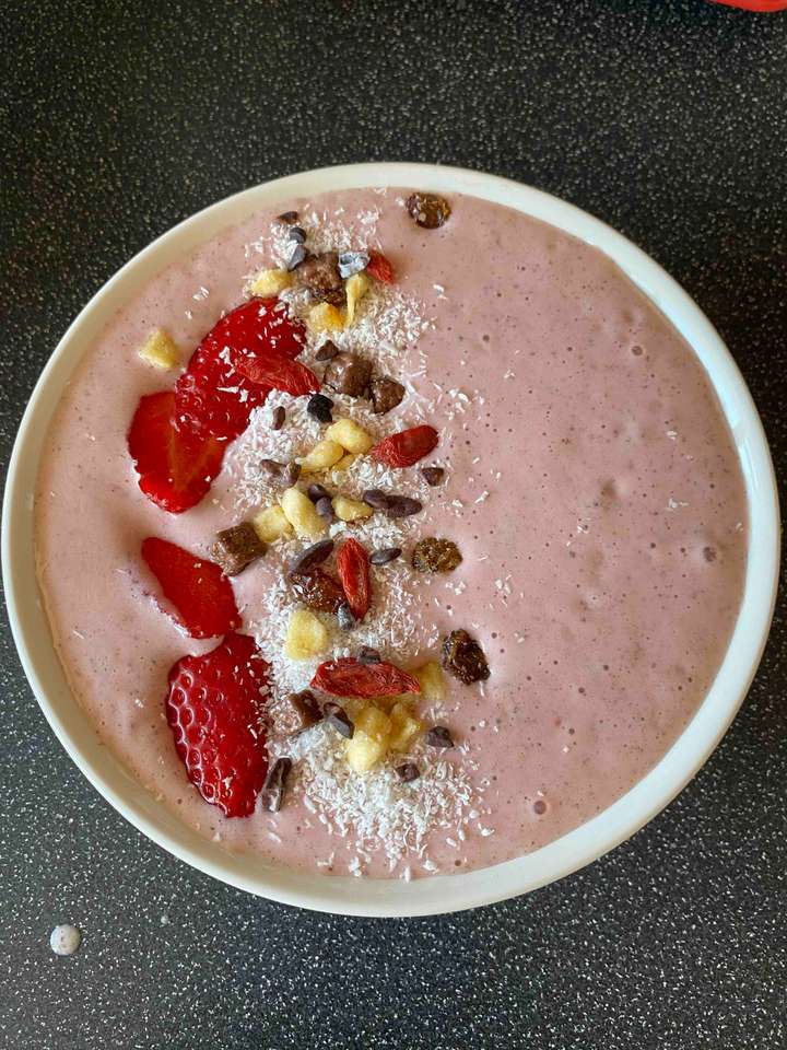 Strawberry Smoothie Bowl 