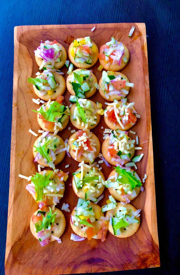 monaco bites ( serves 3) , calories here per person