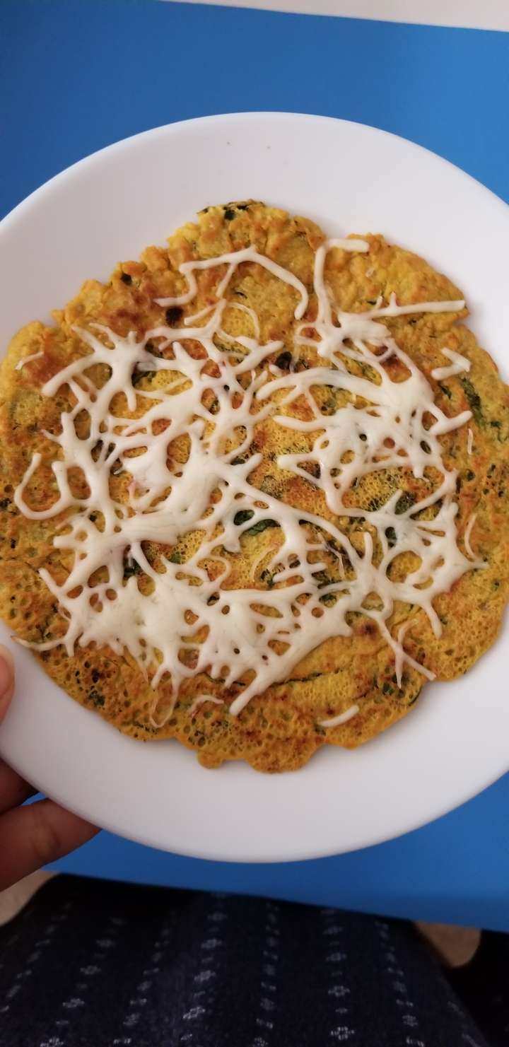 besan chilla with cheese