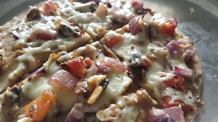 Paratha pizza